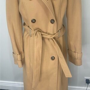 Calvin Klein Size 2 Camel Coat with turtleshell-style buttons, belt